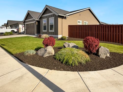1056 Ne Henry Dr, Prineville, OR, 97754-3116 | Card Image
