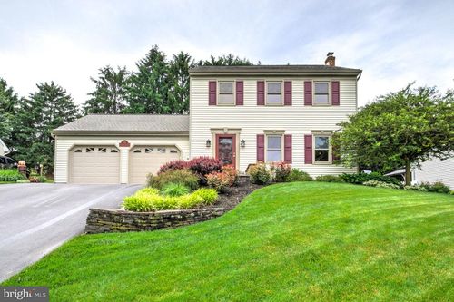 79 E Mohler Church Rd, EPHRATA, PA, 17522-9274 | Card Image