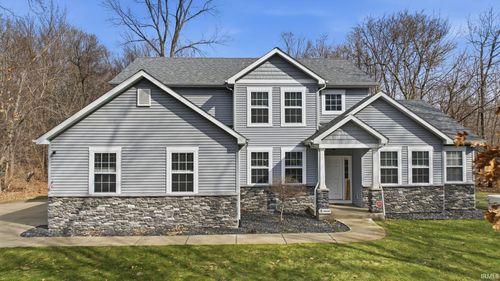 55400 Cedar Trl, Mishawaka, IN, 46545-5404 | Card Image