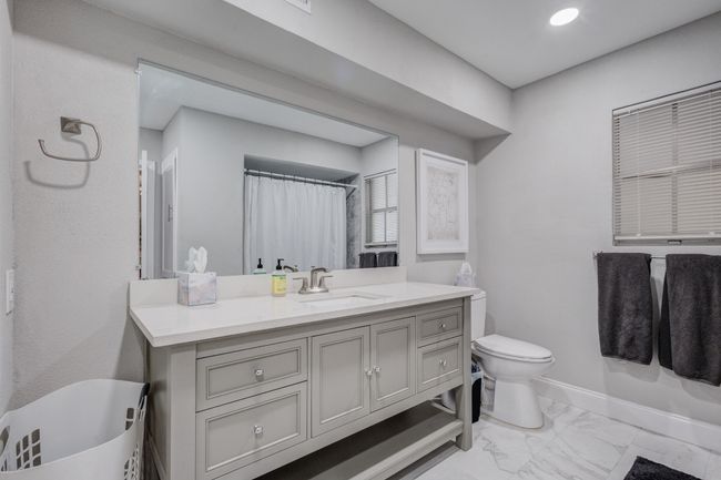APT-236 - 5818 E University Blvd, Condo with 2 bedrooms, 2 bathrooms and null parking in Dallas TX | Image 12