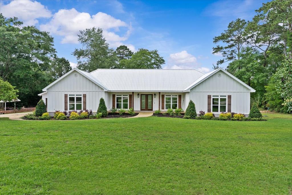 Residential in Headland 5