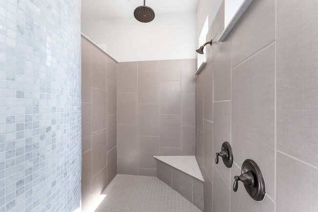 225 Cimarron Hills Trl E, House other with 3 bedrooms, 4 bathrooms and 3 parking in Georgetown TX | Image 20