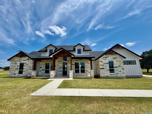 712 County Road 320, Floresville, TX, 78114-6697 | Card Image
