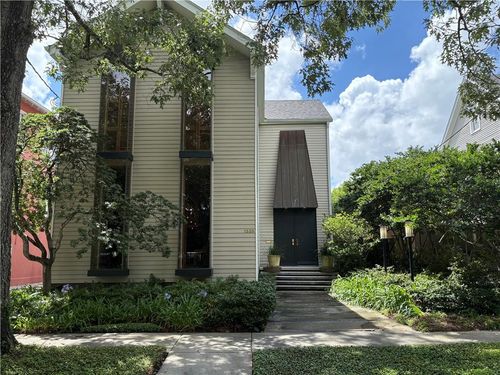 1526 Henry Clay Ave, New Orleans, LA, 70118-6156 | Card Image