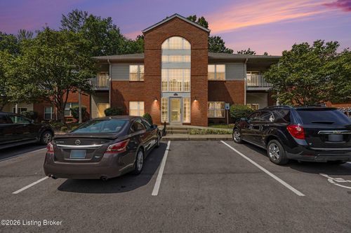 201-9100 Hawthorne Pointe Dr, Louisville, KY, 40272-2580 | Card Image