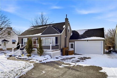 81 Huth Rd, Cheektowaga, NY, 14225-1516 | Card Image