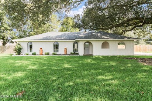418 Almonaster Rd, Youngsville, LA, 70592-6118 | Card Image