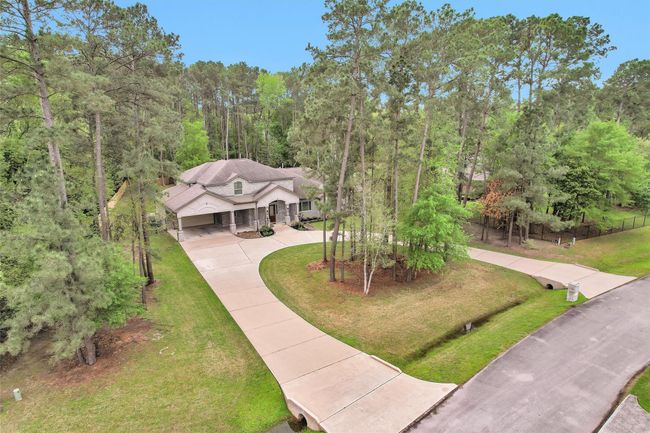 U-shaped driveway | Image 33