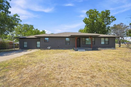 104 Casa Linda St, Ennis, TX, 75119-7702 | Card Image