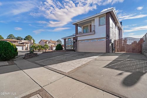 12126 Alex Guerrero Cir, El Paso, TX, 79936-4487 | Card Image