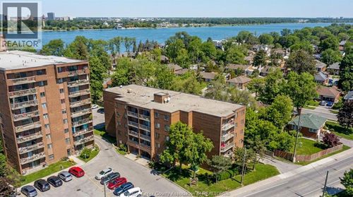 105-3950 Wyandotte St E, Windsor, ON, N8Y1G5 | Card Image