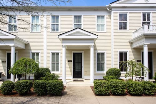 9317 Norton Commons Blvd, Prospect, KY, 40059-7562 | Card Image