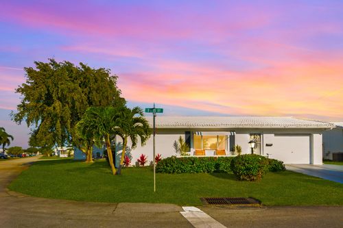 2113 Sw 15th St, Boynton Beach, FL, 33426-7104 | Card Image