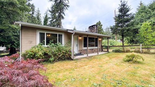 11185 272 St, Maple Ridge, BC, V2W1Y6 | Card Image