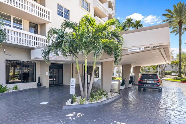 APT-624 - 90 Edgewater Dr, Condo with 2 bedrooms, 3 bathrooms and null parking in Coral Gables FL | Image 60