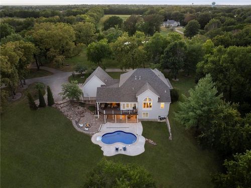 29601 Se Moreland School Rd, Blue Springs, MO, 64014-6116 | Card Image