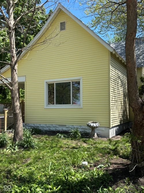 225 Maple Street, Tipton, IN, 46072 | Card Image