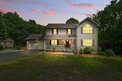 315 Woodland Way, Russell, MA, 01071-9656 | Card Image