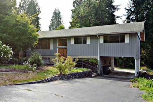 929 Prospect Avenue, North Vancouver, BC, V7R2M2 | Card Image