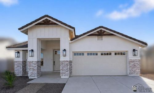 2151 E 15th St, Yuma, AZ, 85365-1841 | Card Image