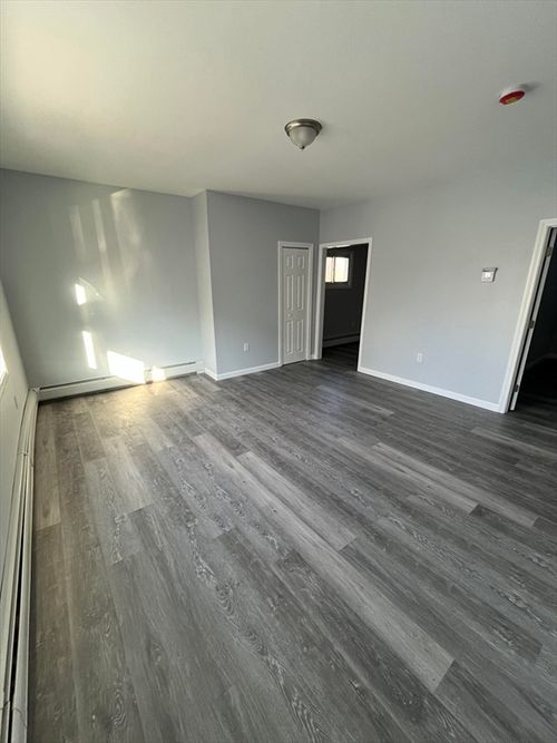 apt-1n-106 Kilburn St, Fall River, MA, 02724-2659 | Card Image