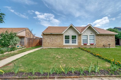4612 Chapman St, The Colony, TX, 75056-3101 | Card Image
