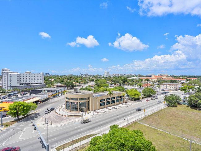 802 - 1 Glen Royal Pkwy, Condo with 2 bedrooms, 2 bathrooms and null parking in Miami FL | Image 30
