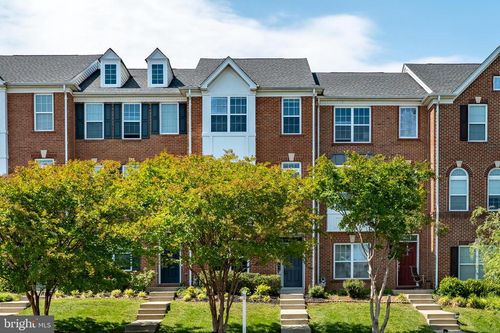 43210 Loudoun Reserve Dr, ASHBURN, VA, 20148-7026 | Card Image