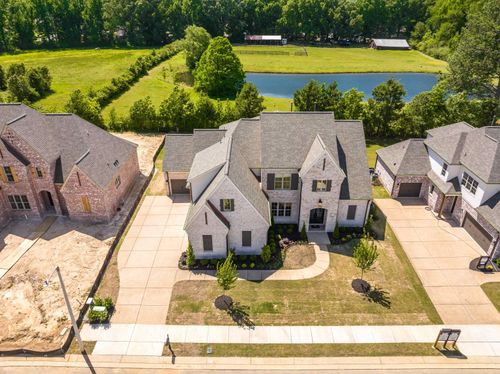 601 Cedar Shadows Cir W, Collierville, TN, 38017-5251 | Card Image