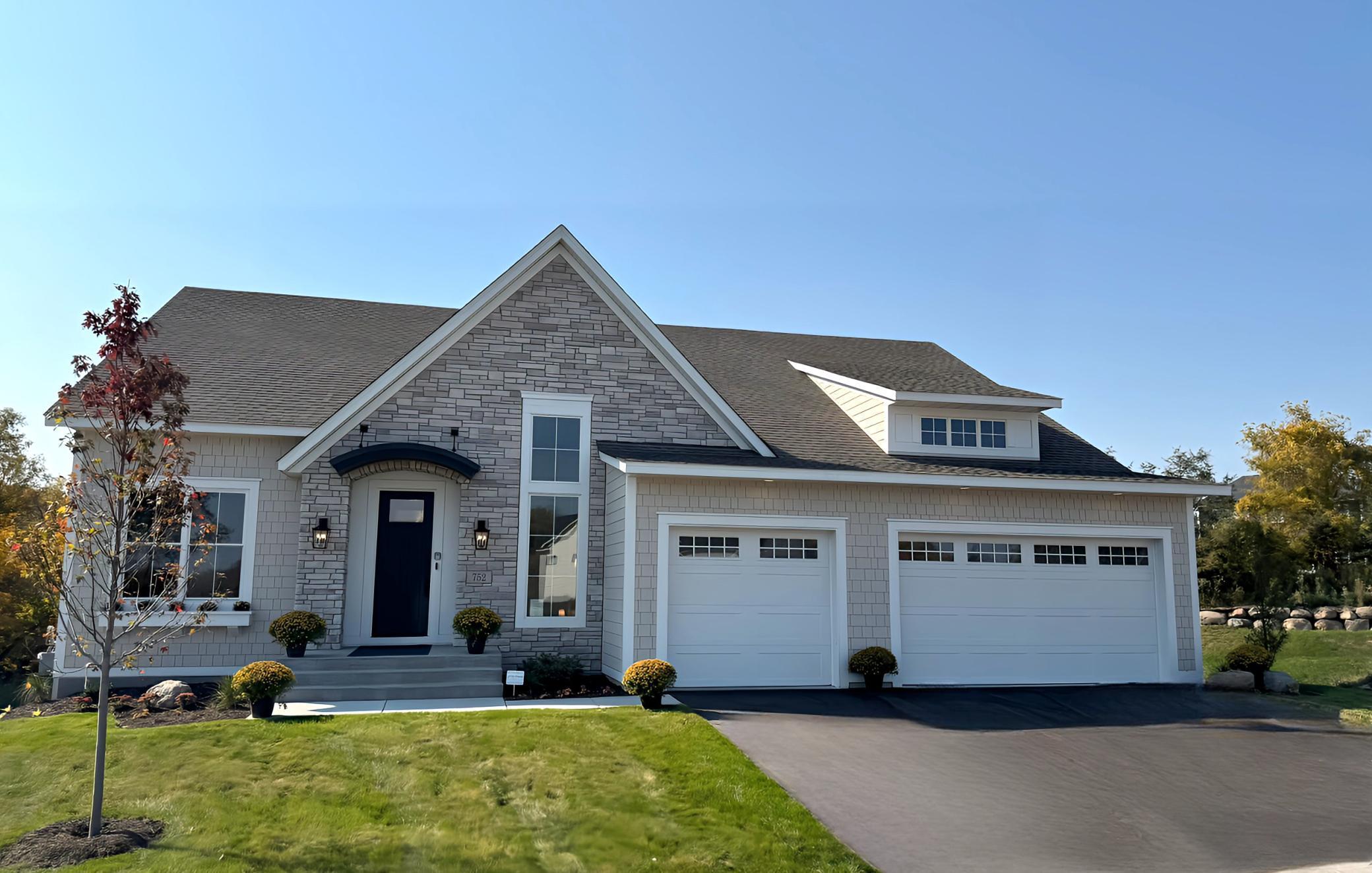 Ensconced Way, Chaska, MN 55318
