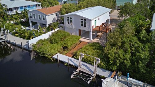 22922 Blackbeard Ln, Cudjoe Key, FL, 33042-4203 | Card Image