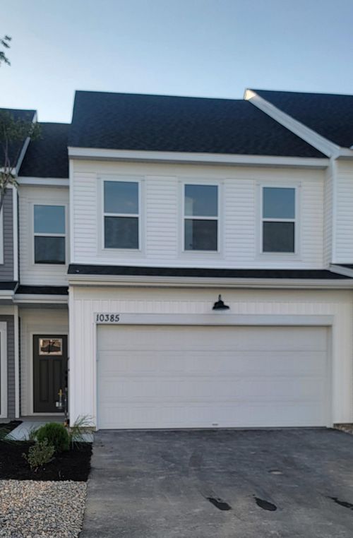 10385 Glacier Ln N, Maple Grove, MN, 55369-7428 | Card Image