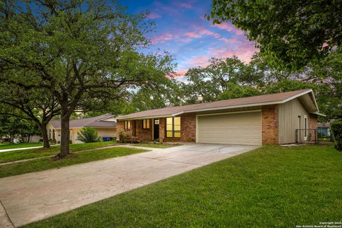 3226 Colony Dr, San Antonio, TX, 78230-3316 | Card Image