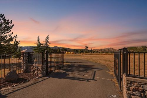 20805 Napa Ave, Middletown, CA, 95461-9796 | Card Image