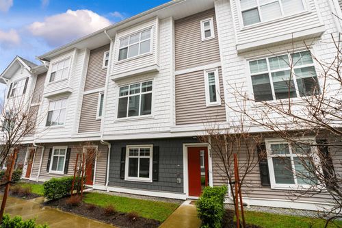 11-2033 Mckenzie Rd, Abbotsford, BC, V2S0M2 | Card Image