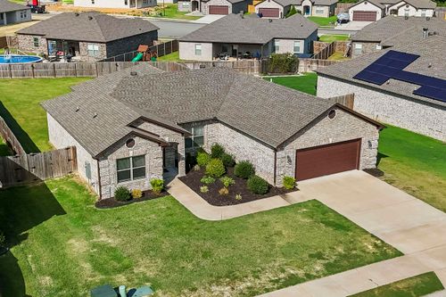 17 Sienna Dr, Cabot, AR, 72023-7871 | Card Image