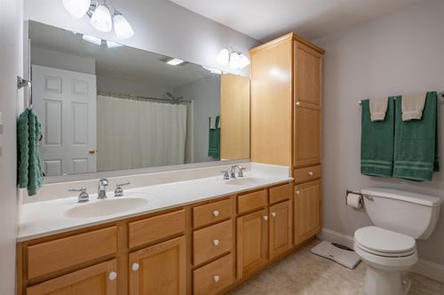 21-21 Cricket Hl, East Kingston, NH, 03827-2066 | Card Image