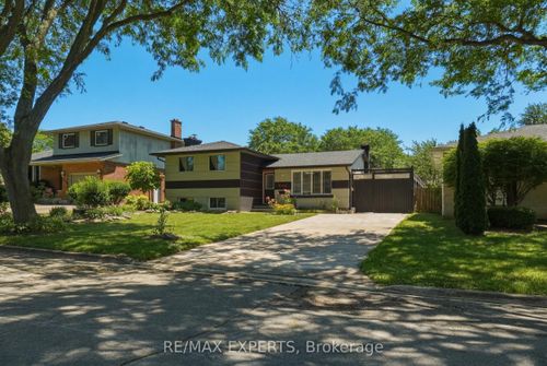 7142 Rosseau Pl, Niagara Falls, ON, L2J3V2 | Card Image