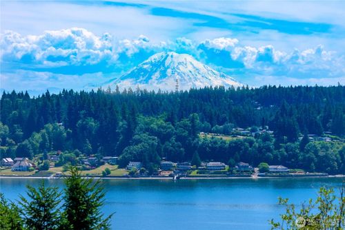 13214 Emerald Dr Nw, Gig Harbor, WA, 98329-8620 | Card Image