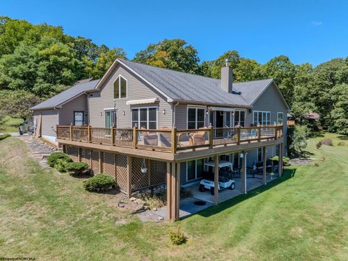 42 Lakeview Dr, Terra Alta, WV, 26764-2652 | Card Image