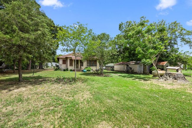 600 Brazos St, House other with 2 bedrooms, 1 bathrooms and 1 parking in Glidden TX | Image 21