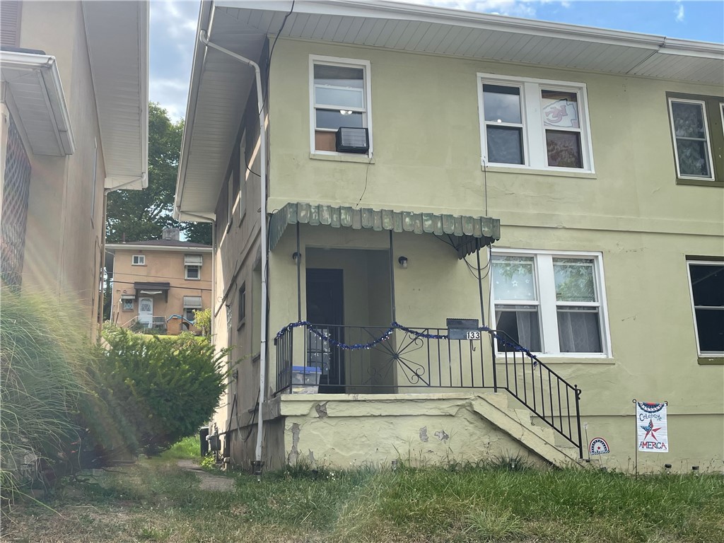 Modisette Ave, Donora, PA 15033