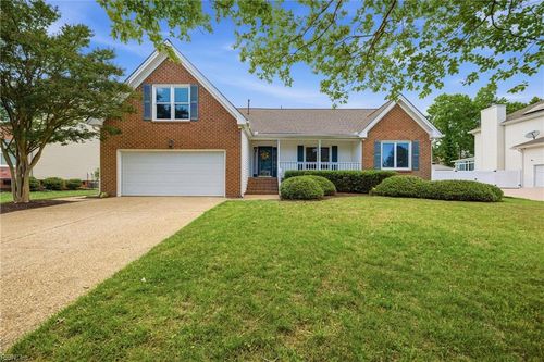 3949 Middlewood Dr, Virginia Beach, VA, 23456-7206 | Card Image