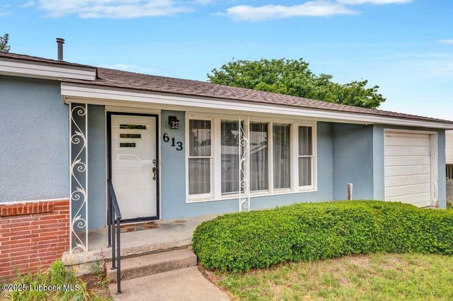 613 W Avenue F, House other with 2 bedrooms, 1 bathrooms and null parking in Muleshoe TX | Image 4