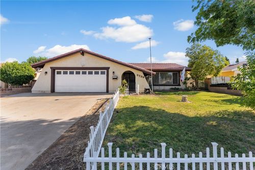 2736 E Avenue R7, Palmdale, CA, 93550-6318 | Card Image