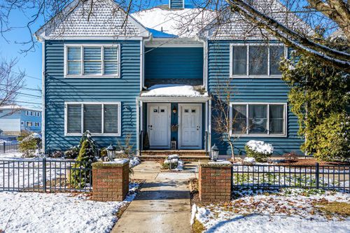 6-6 Mulberry Ln, Metuchen, NJ, 08840-1252 | Card Image