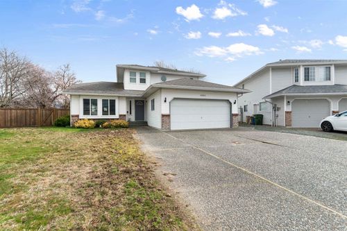 45023 Stratford Pl, Chilliwack, BC, V2R2Z2 | Card Image