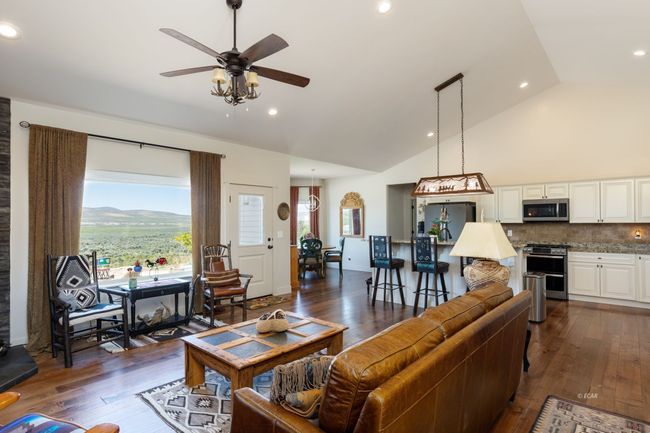 630 Shadybrook Dr, House other with 3 bedrooms, 4 bathrooms and null parking in Spring Creek NV | Image 4