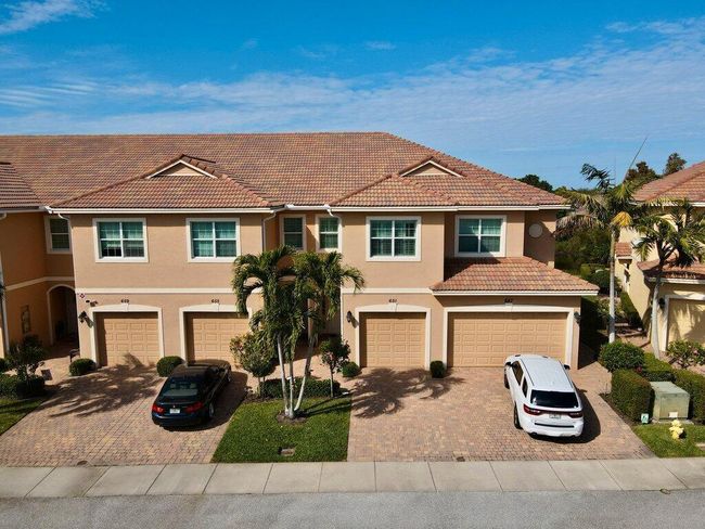 651 Sw Glen Crest Way, Condo with 3 bedrooms, 3 bathrooms and null parking in Stuart FL | Image 64
