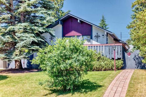 310 Huntham Pl Ne, Calgary, AB, T2K4G7 | Card Image